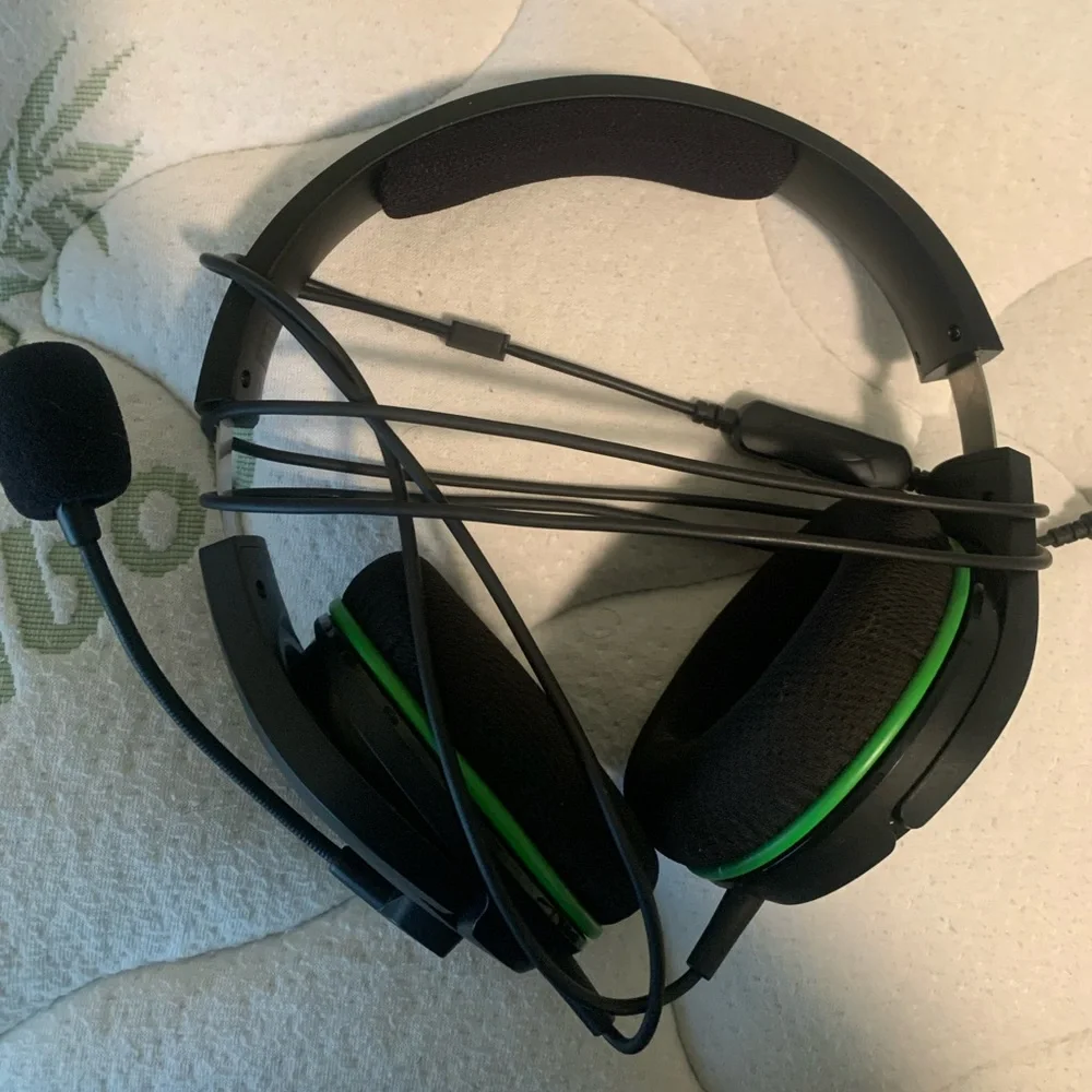Xbox 1/ Ps4/ PC Hyper x CloudX Stinger headset